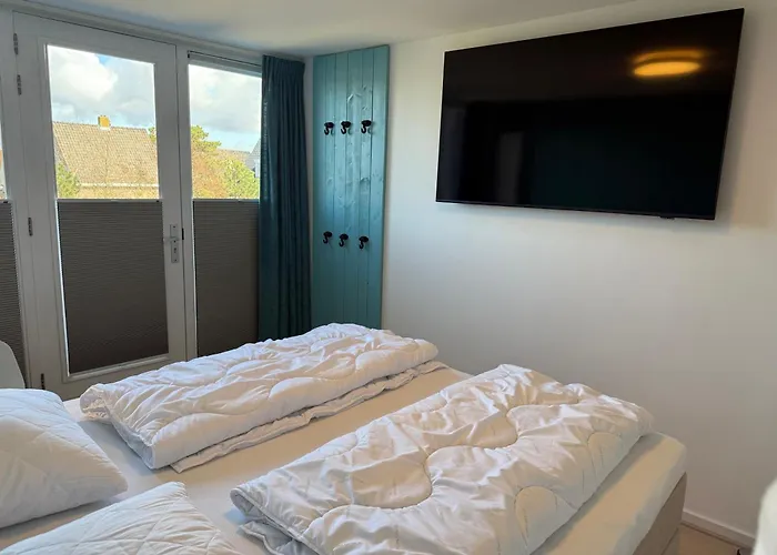 Het Strandleven 104 *