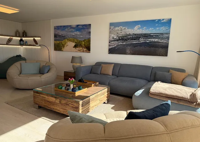 Het Strandleven 104 *